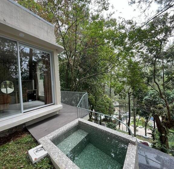 אתר נופש Heha Waterfall Suites & Camping Ground