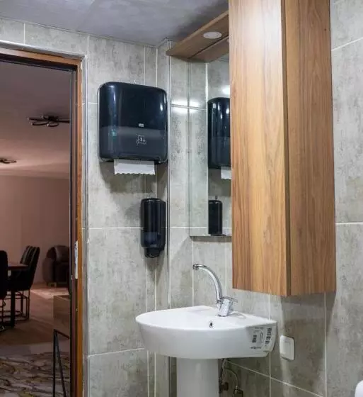 Adri̇ati̇k Resi̇dence