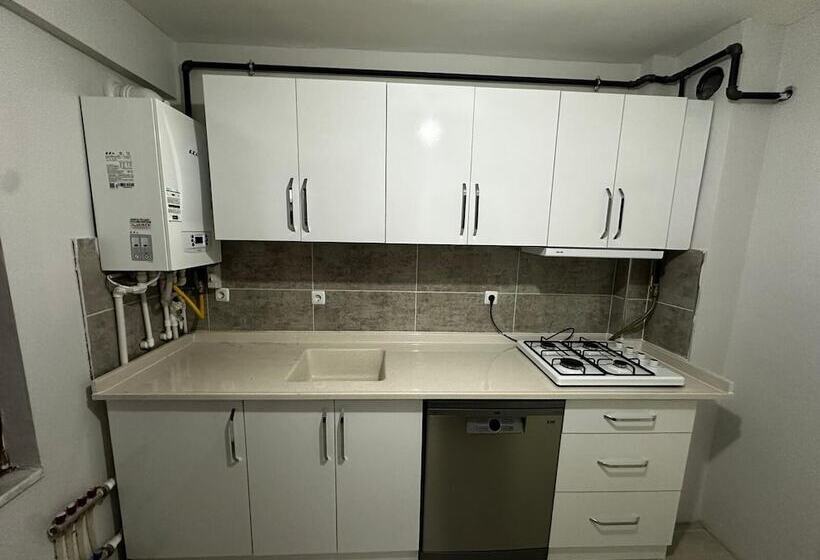 Adri̇ati̇k Resi̇dence