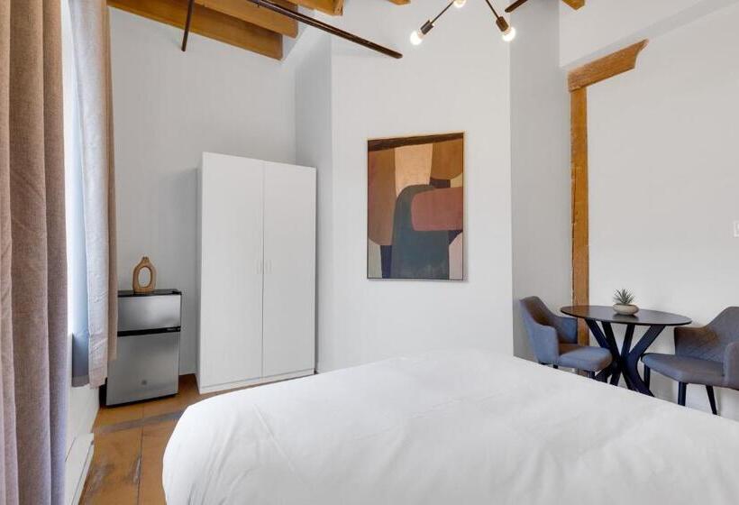 Общежитие The Little Prince Rooms Old Montreal