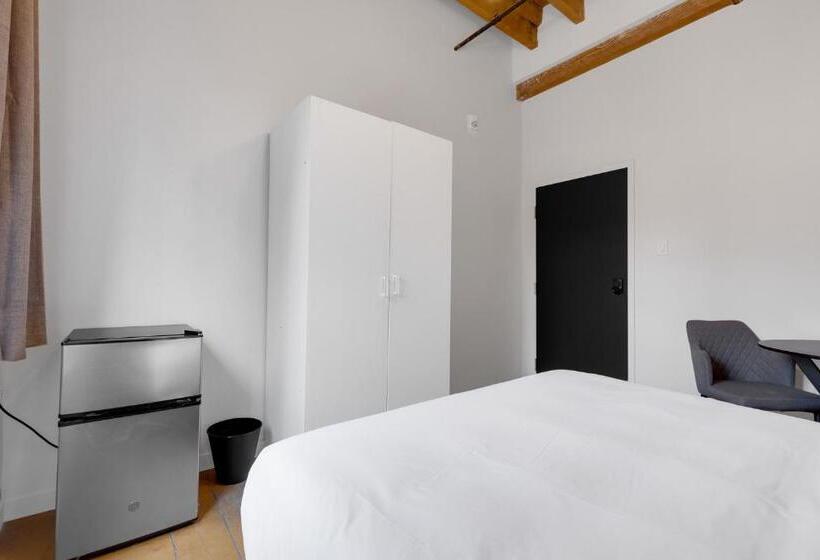 Общежитие The Little Prince Rooms Old Montreal