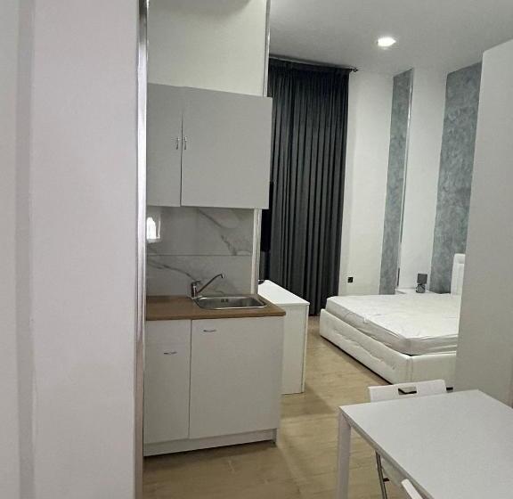 تختخواب و صبحانه Luxury Bed Napoli