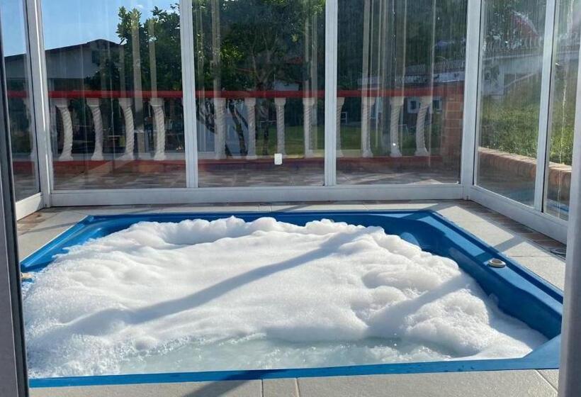 هتل Campestre Villa Bersabeth