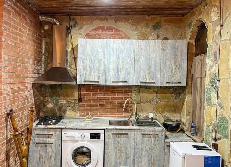 هتل Guesthouse Gota