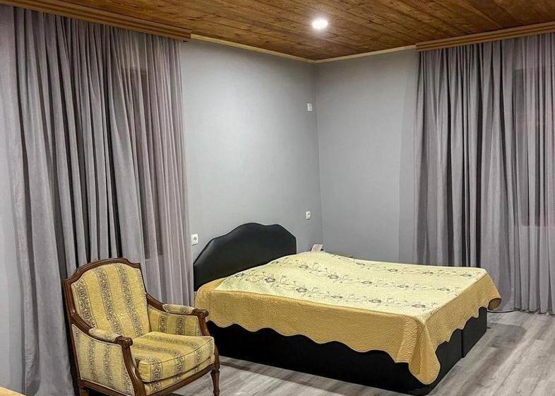 هتل Guesthouse Gota