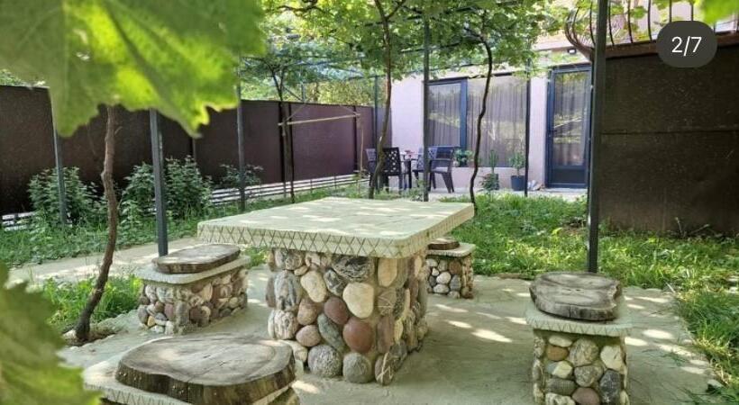 هتل Guesthouse Gota