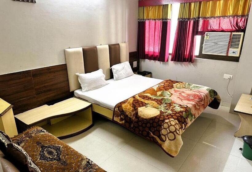 בית מלון כפרי Relax Inn