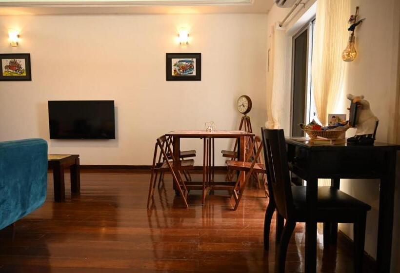 Luxurious Riverfront 9min From Morjim Beach Span Suites And Villas