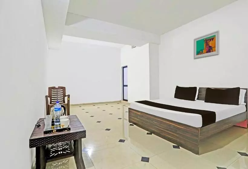 Oyo Hotel Galaxy