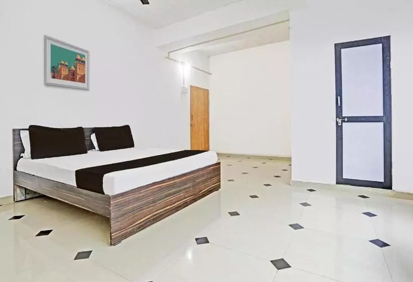Oyo Hotel Galaxy