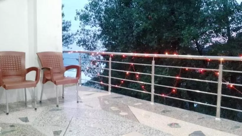 پانسیون Hardiar Cottages