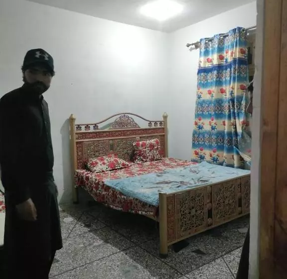پانسیون Hardiar Cottages