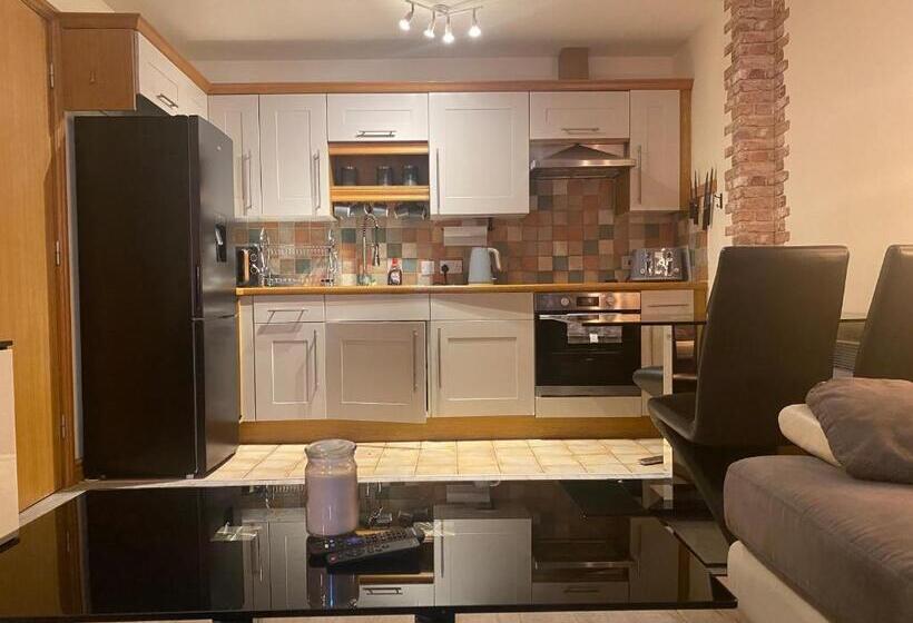 Pensjonat 14 16 Whitworth Street