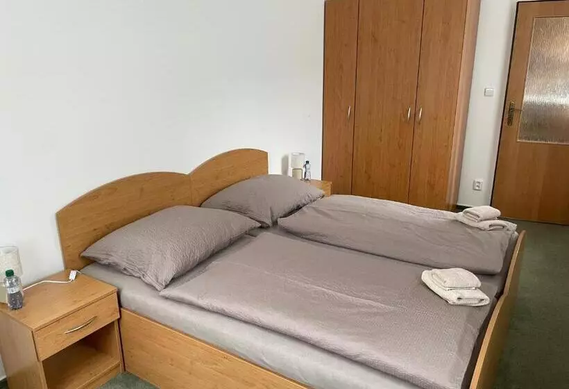 Majatalo Ubytování Jívka 86