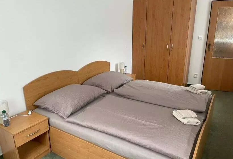 Majatalo Ubytování Jívka 86