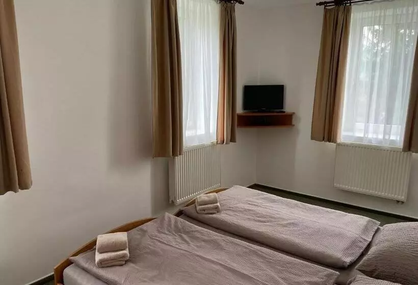 Majatalo Ubytování Jívka 86