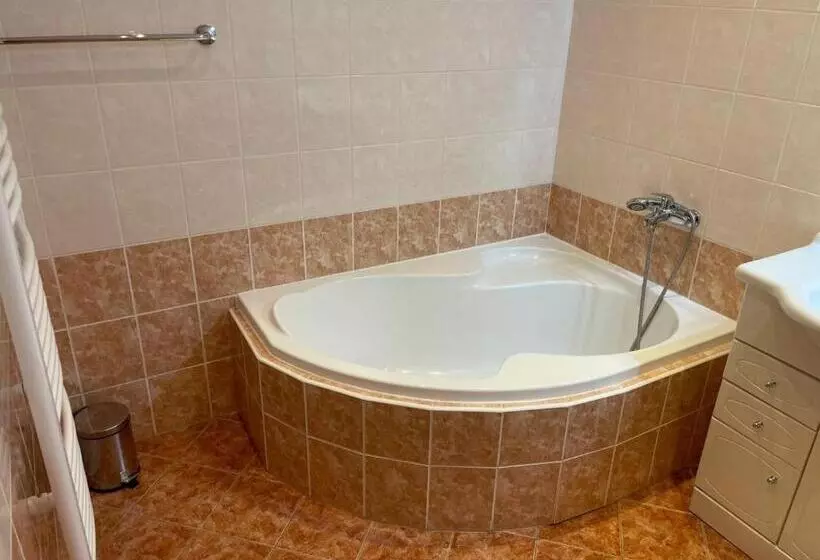 Majatalo Ubytování Jívka 86