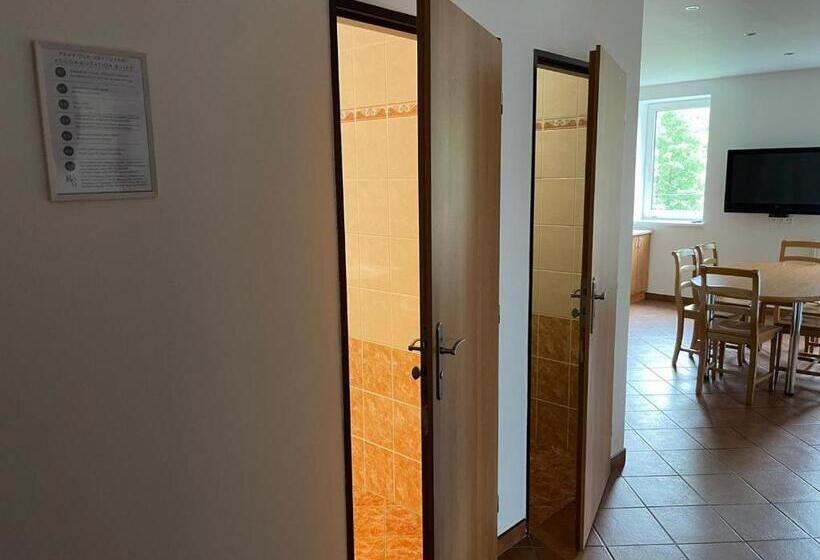 ペンション Ubytování Jívka 86