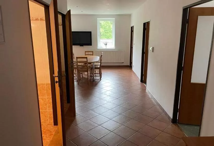 Majatalo Ubytování Jívka 86