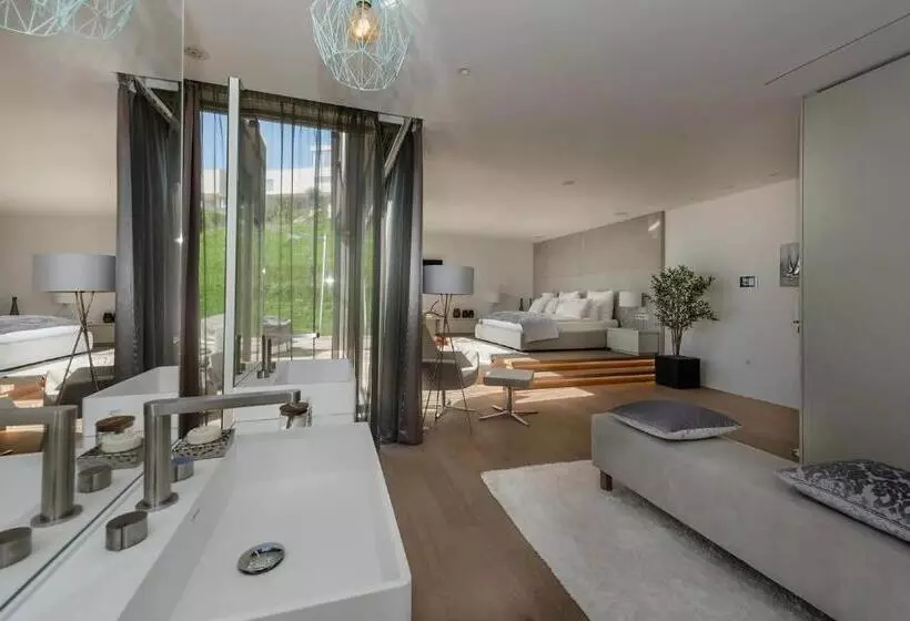 ペンション Villa Sphere Lake Garda