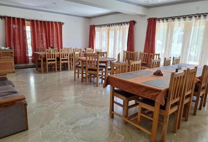 Pensión Wisdom Retreat Ladakh By Lexstays