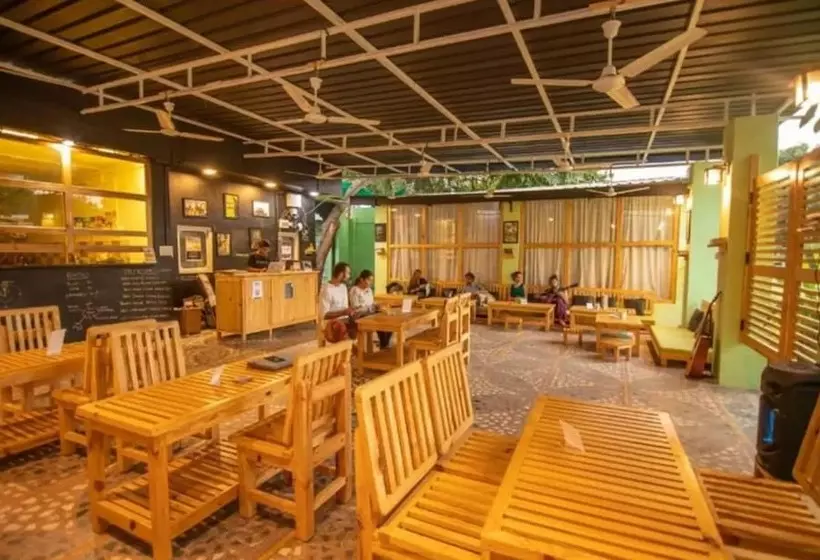 Auberge Jungle By Sturmfrei Pushkar