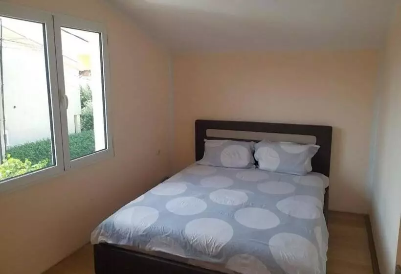 تختخواب و صبحانه Apartment Podgorica 1