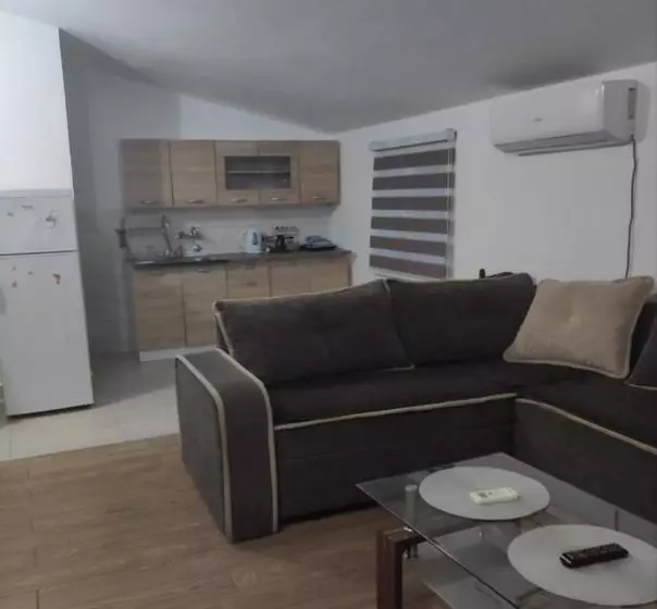 تختخواب و صبحانه Apartment Podgorica 1