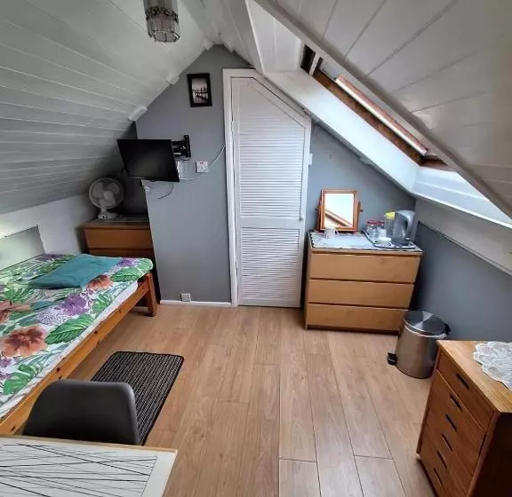 Harrow B & B
