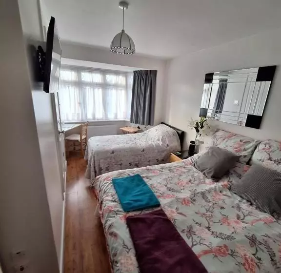 Harrow B & B