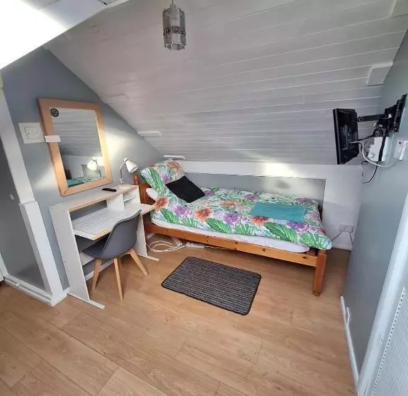 Harrow B & B