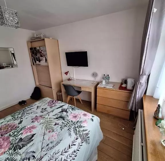 Harrow B & B