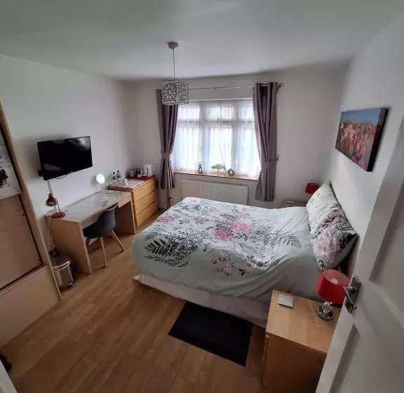 Harrow B & B