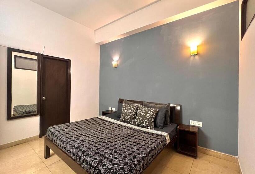 Hotel Room With Kitchen On Main Road At 10k