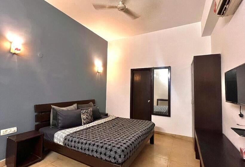 Hotel Room With Kitchen On Main Road At 10k