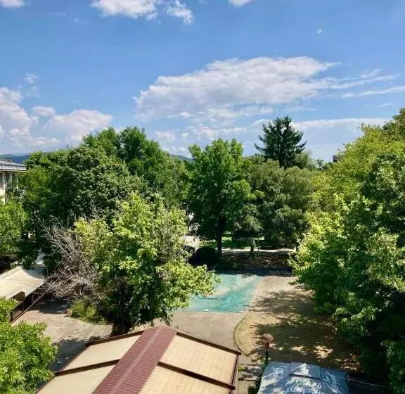 ペンション Balkan Aparts