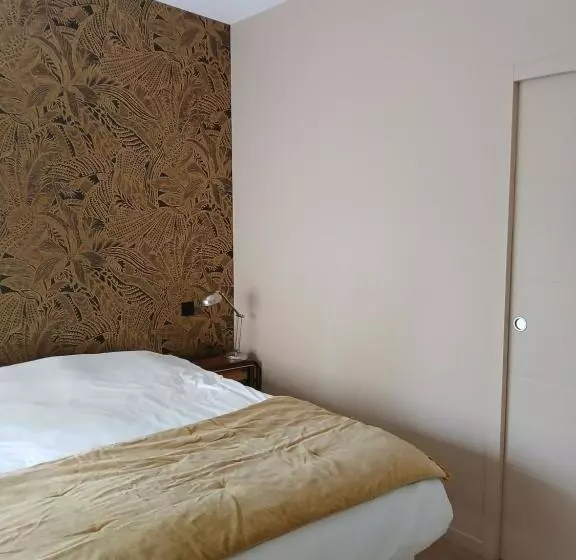 Aamiaismajoitus (B&B) Chambre Avec Terrasse Et Salle De Bain Privative