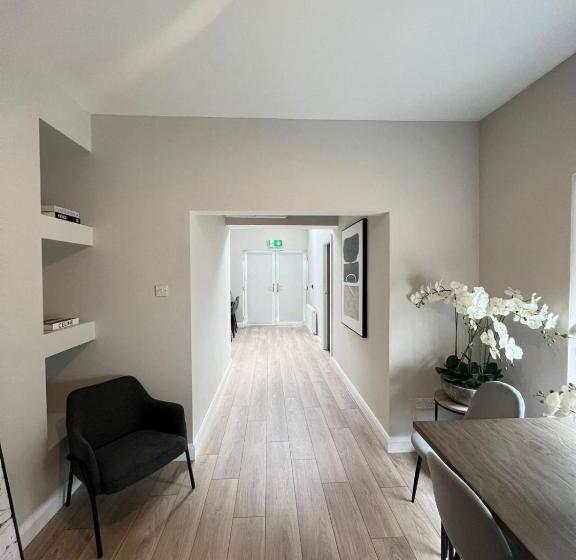 تختخواب و صبحانه De Sore Villa 1