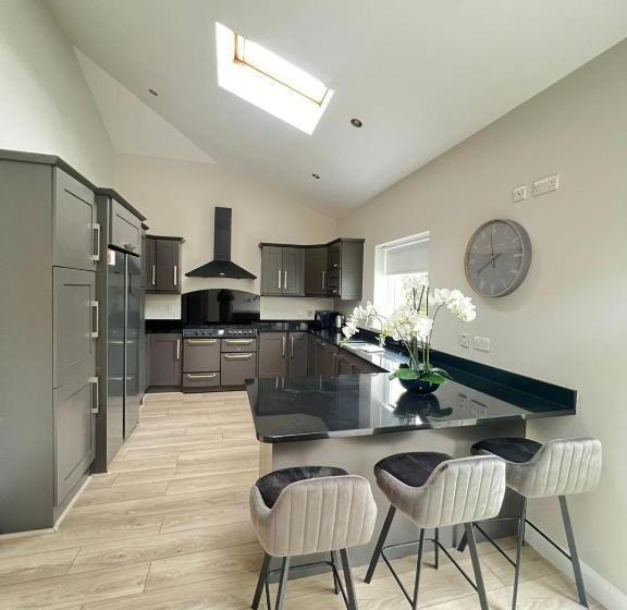 تختخواب و صبحانه De Sore Villa 1