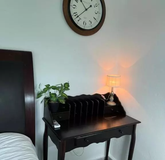 Dorado White House Private Suite