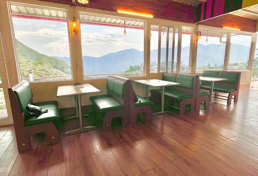 בית מלון כפרי Ramayi Lodge Inn