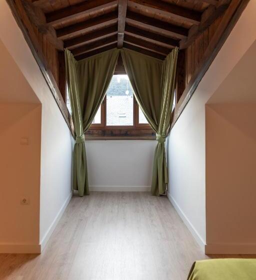 هتل & Restaurante El Casino