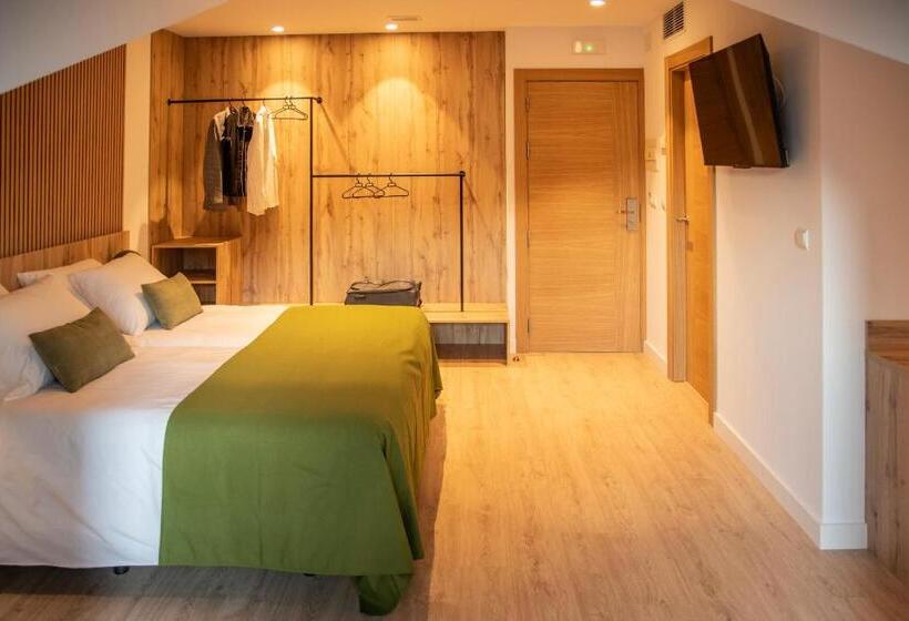 هتل & Restaurante El Casino