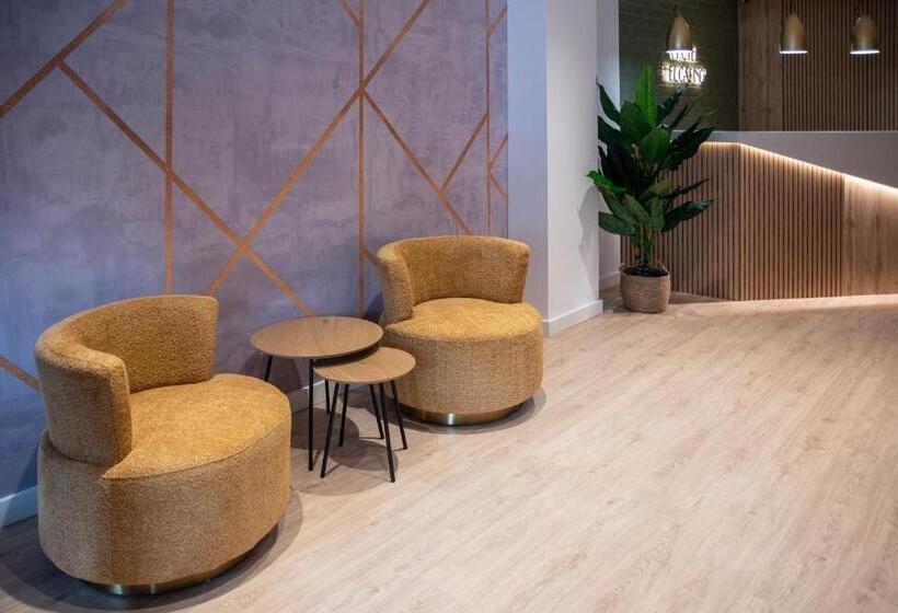 هتل & Restaurante El Casino