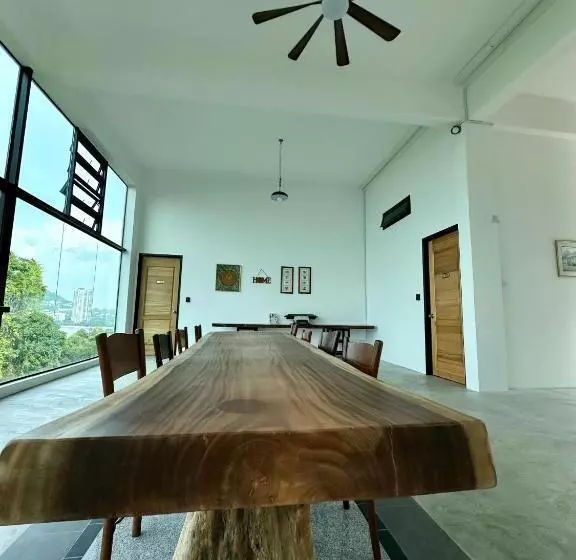 Majatalo Ferringhi Inn 51