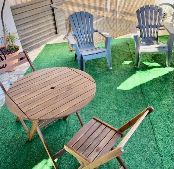 پانسیون Gite Délia Le Ruisseau