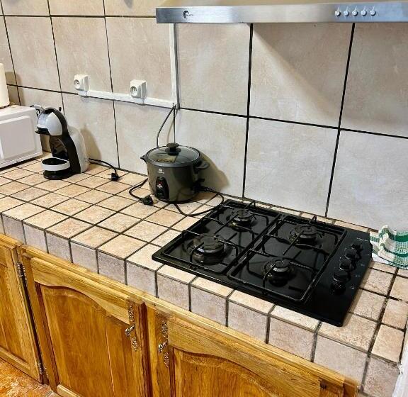 پانسیون Gite Délia Le Ruisseau