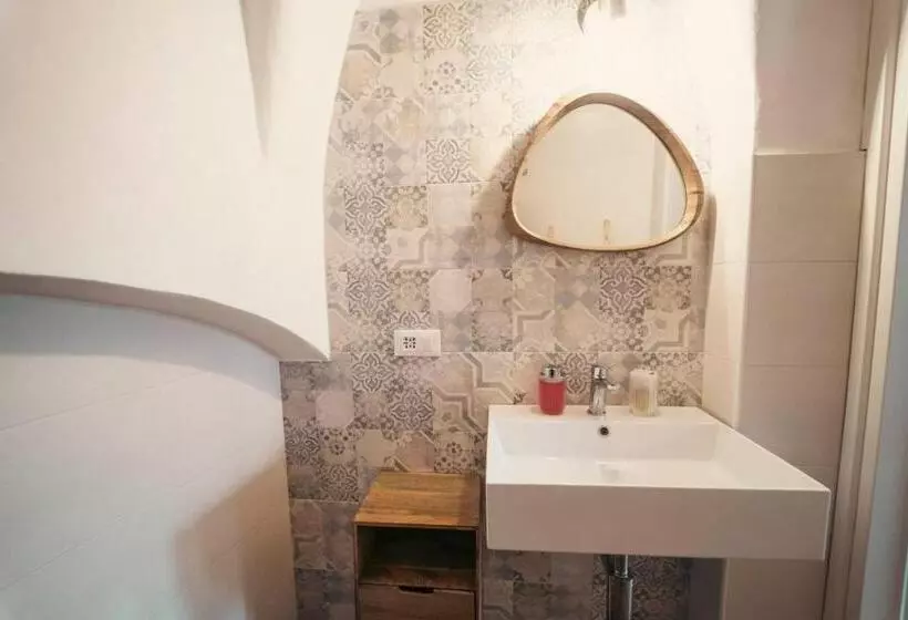 Majatalo Home 5   Palmento