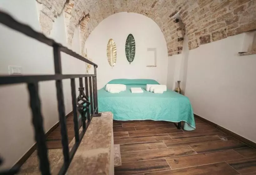 Majatalo Home 5   Palmento