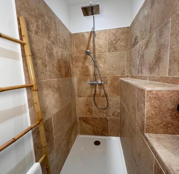 פנסיון Le Buisson Caché